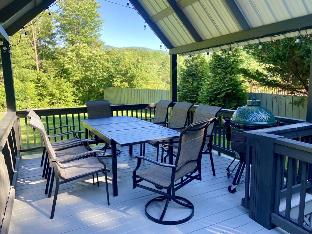 Dining Pagoda at the retreat center